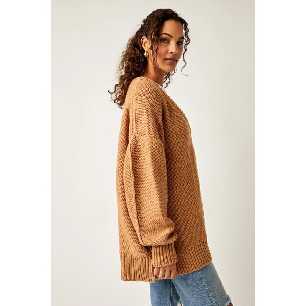 FREE PEOPLE Alli V-neck Sweater in Camel Size Medium - Picture 3 of 10